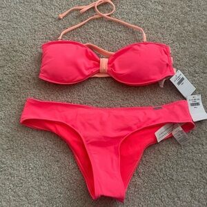 BRAND NEW HOLLISTER BIKINI WITH TAGS